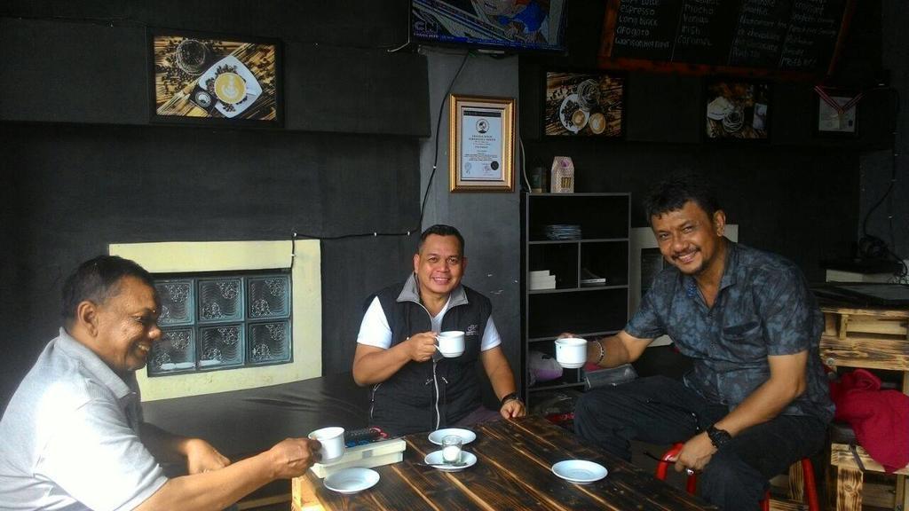 Zameena Guest House Cimahi ภายนอก รูปภาพ