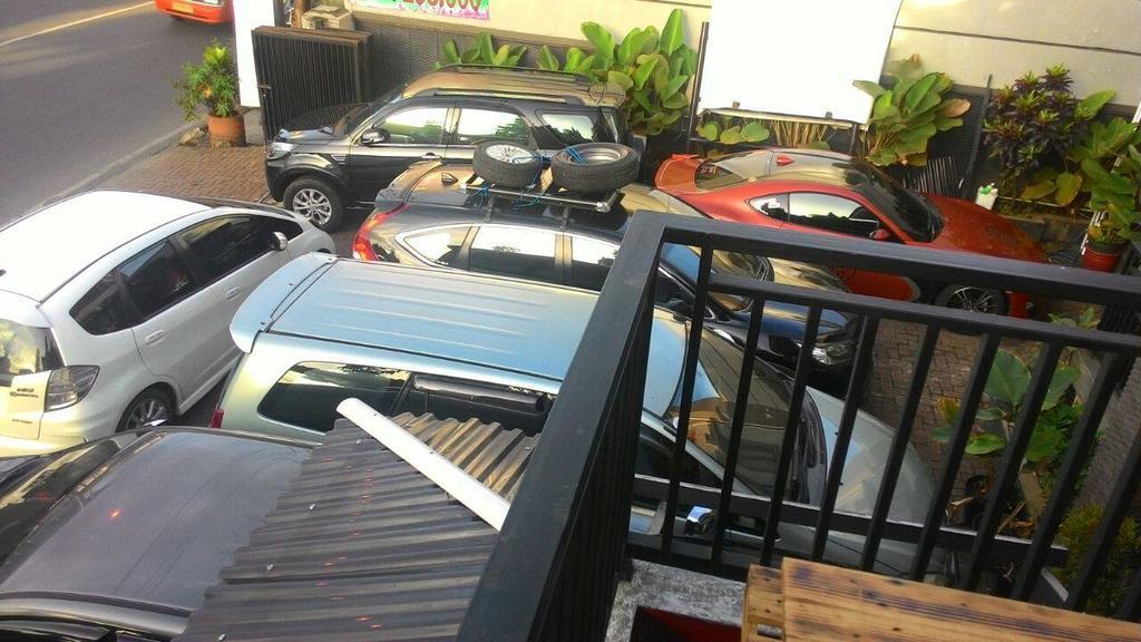 Zameena Guest House Cimahi ภายนอก รูปภาพ